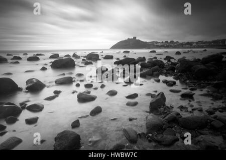 Photographie par © Jamie Callister. Château de Criccieth sur la péninsule de Llyn, Criccieth, Gwynedd, au nord du Pays de Galles, 18 mars 2017 Banque D'Images