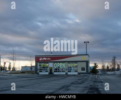 Un JiffyLube emplacement de vente au détail à Calgary, Alberta, Canada. Banque D'Images