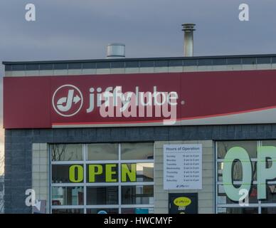 Un JiffyLube emplacement de vente au détail à Calgary, Alberta, Canada. Banque D'Images