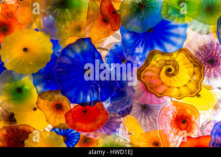 LAS VEGAS - NOV 08 : Le plafond de fleurs verre soufflé à l'hôtel Bellagio , le 08 novembre 2016 à Las Vegas. Il est composé de 2 000 blos de verre Banque D'Images