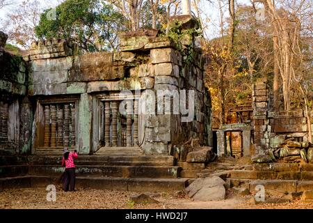 Cambodge, province de Preah Vihear, complexe de temples de Koh Ker, datée du 9 au 12 siècle, temple de Prasat Thom ou Prasat Kompeng Banque D'Images