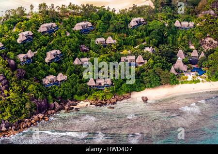 Seychelles, Mahe island, petite anse, le Four Seasons Resort Seychelles Hotel (vue aérienne) Banque D'Images