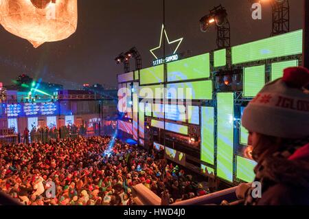 Canada, Québec, Montréal, le vieux port en hiver, festival de musique en plein air de l'Igloofest Banque D'Images