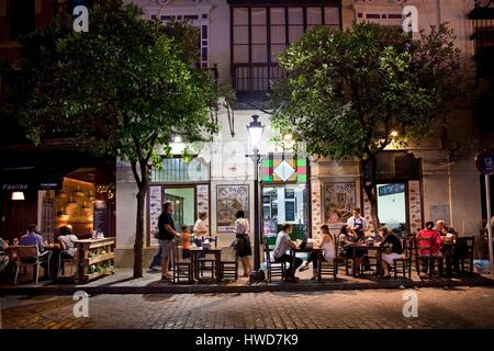 Espagne, Andalousie, Sevilla, Matteos Gago street dans le quartier de Santa Cruz Banque D'Images