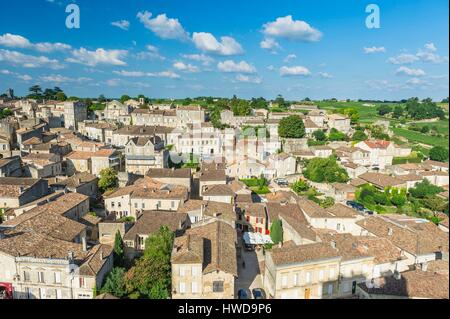 France, Gironde, Saint-Emilion, classé au Patrimoine Mondial par l'UNESCO, vue panoramique de la ville médiévale Banque D'Images