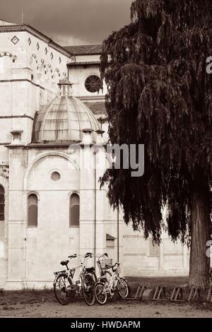 Gros plan de la cathédrale de San Martino dans ville médiévale Lucques en Italie. Banque D'Images