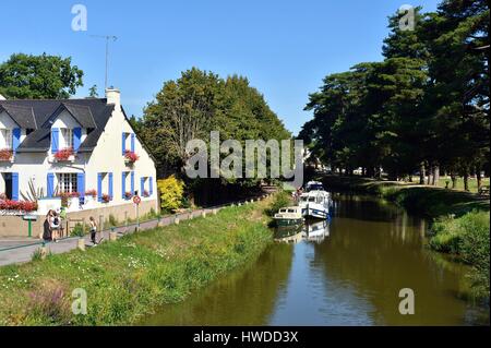 France, Morbihan, Malestroit, la ville, la rivière l'Oust et du Canal de Nantes à Brest Banque D'Images