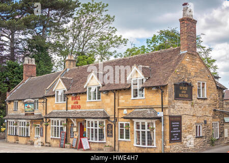 Horse and Hound, Public House, Broadway, Worcestershire, Royaume-Uni Banque D'Images