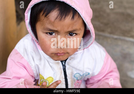 Portrait d'enfants de Ghandruk village du Népal Banque D'Images