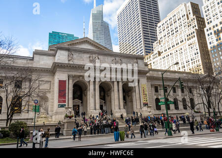 Bibliothèque publique de la ville de New York à Manhattan - New York, USA Banque D'Images