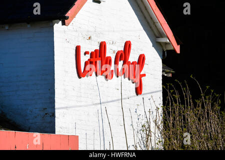 Winterbourne Abbas, Dorset, UK. Le 20 mars 2017. Météo britannique. Le Little Chef restaurant à côté de l'A35 à Winterbourne Abbas dans le Dorset a soudainement fermé et été barricadés. Crédit photo : Graham Hunt/Alamy Live News Banque D'Images