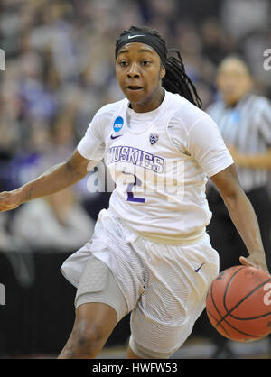 Seattle, WA, USA. Mar 20, 2017. Etre à l'UW Aarion point guard McDonald (2) en action au cours d'une deuxième série de NCAA women's match entre l'Oklahoma Sooners et les Washington Huskies. Le jeu a été joué à HEC de pavillon, sur le campus de l'Université de Washington à Seattle, WA. Jeff Halstead/CSM/Alamy Live News Banque D'Images