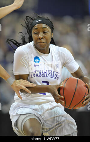 Seattle, WA, USA. Mar 20, 2017. Etre à l'UW Aarion point guard McDonald (2) en action au cours d'une deuxième série de NCAA women's match entre l'Oklahoma Sooners et les Washington Huskies. Le jeu a été joué à HEC de pavillon, sur le campus de l'Université de Washington à Seattle, WA. Jeff Halstead/CSM/Alamy Live News Banque D'Images