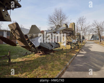 S-75 russe Dzwina surface to air système de missiles SAM au musée de l'Aviation de Cracovie en Pologne Banque D'Images