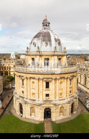 Radcliffe Camera, Oxford, vu depuis le toit de l'église de l'Université d'Oxford, au Royaume-Uni Banque D'Images