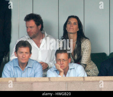 Brooke Shields et son mari, Chris Henchy regarder le Los Angeles Galaxy jouer Chelsea au Home Depot Center de Carson, CA le Samedi, 21 juillet 2007. Crédit photo : Francis Specker Banque D'Images