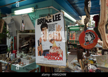 Hong Kong, Hong Kong S.A.R. - Le 26 janvier 2017 : les magasins d'antiquités à Cat Street à Hong Kong. Hollywood Road, Upper Lascar Row aka Cat Street est un grand t Banque D'Images