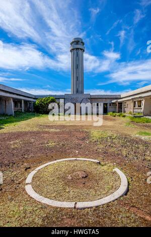 Le Portugal, l'archipel des Açores, l'île de Sao Jorge, Réserve de biosphère de l'UNESCO, Ponta dos Rosais phare abandonné depuis 1980 Banque D'Images