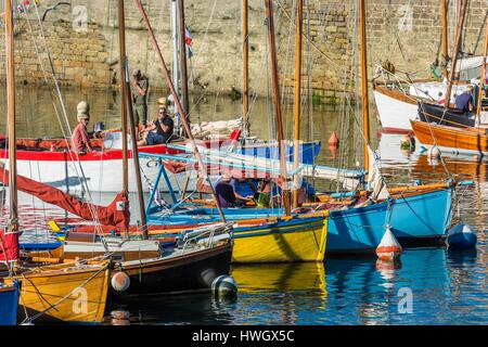 La France, Finistère, Brest, le port de pêche dans le port de commerce Banque D'Images