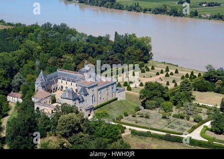 France, Gironde, le Château de Vayres et la rivière Dordogne (vue aérienne) Banque D'Images