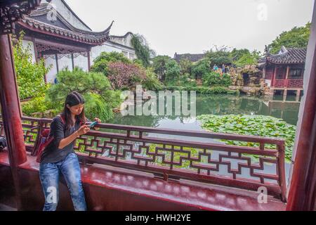 Chine, Jiangsu, Suzhou, Suzhou est l'une des plus anciennes villes du bassin du Chang Jiang et le berceau de la culture Wu, ville des canaux et des jardins, le Jardin du Maître des Filets, figurant sur la Liste du patrimoine mondial par l'UNESCO Banque D'Images