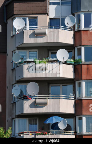 Satellitenantennen, Kiehlufer, Neukoelln, Berlin, Deutschland Banque D'Images