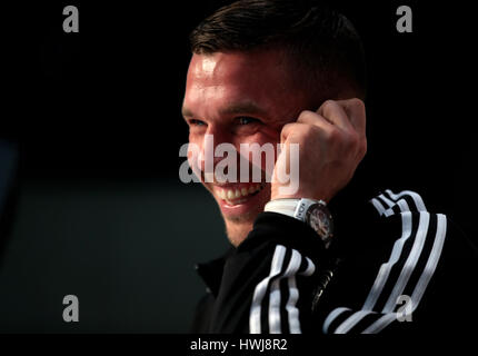 L'Allemagne Lukas Podolski au cours d'une conférence de presse au musée du football DFB, Dortmund, Allemagne. Banque D'Images