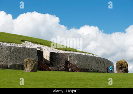 Monument préhistorique, Newgrange, comté de Meath, Irlande Banque D'Images