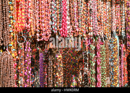 Perles indiennes du Mexique, de l'artisanat marché, San Cristobal de las Casas, Chiapas, Mexique Banque D'Images