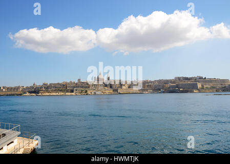 La vue sur La Valette, Sliema, Malte Banque D'Images