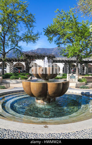 Fontaine à Libbey Park à Ojai, en Californie Banque D'Images