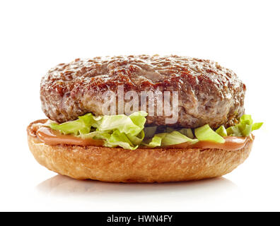 Processus de fabrication burger isolé sur fond blanc Banque D'Images