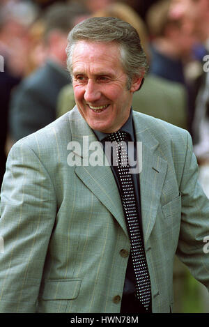 BILL TURNER, entraîneur de chevaux de course HIPPODROME DE DONCASTER DONCASTER 23 Mars 2002 Banque D'Images