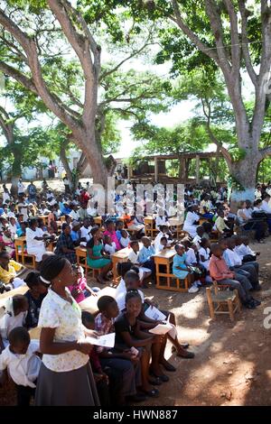 Haïti, Grand Boulage, inauguration d'une école construite avec l'appui d'entrepreneurs du monde Banque D'Images