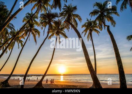 Myanmar (Birmanie), l'État de Rakhine (Arakan), ou quartier de Thandwe, la plage de Ngapali, coucher du soleil Banque D'Images