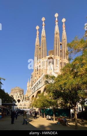 Espagne, Catalogne, Barcelone, Eixample, la Sagrada Familia, la cathédrale par l'architecte Antoni Gaudi, inscrite au Patrimoine Mondial de l'UNESCO Banque D'Images