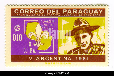 GOMEL, BÉLARUS, 21 mars 2017, de timbres en Paraguay montre image du Mouvement des scouts, vers 1965. Banque D'Images