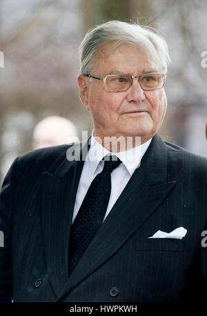 Bad Berleburg, Allemagne. Mar 21, 2017. Le Prince Henrik de Danemark assiste au service funèbre du Prince Richard zu Sayn-Wittgenstein-Berleburg à l'Evangelische Stadtkirche dans Bad Berleburg, Allemagne, 21 mars 2017. Photo : Patrick van Katwijk POINT DE VUE - PAS DE SERVICE DE FIL - Photo : Patrick Van Katwijk//dpa/Alamy Live News Banque D'Images