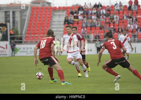 Miranda (2016) Galán de Rayo Vallecano contre l'équipe de Mirandés à Anduva. Banque D'Images