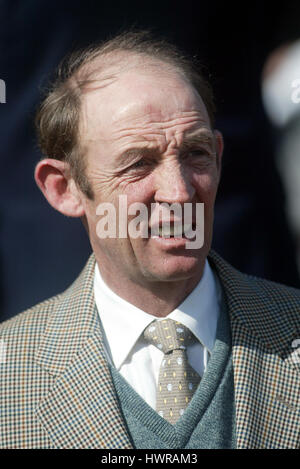 PATRICK MURPHY, entraîneur de chevaux de course L'hippodrome de Cheltenham CHELTENHAM ANGLETERRE 16 Mars 2004 Banque D'Images