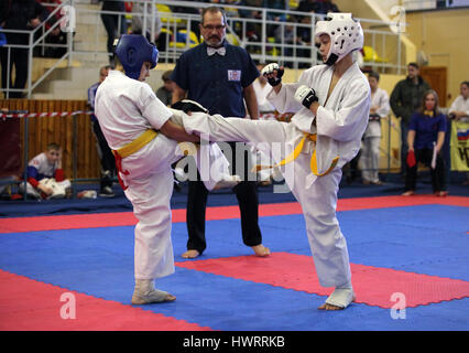 Kyokushin Karate Kid 2017 Championnat de Russie Banque D'Images