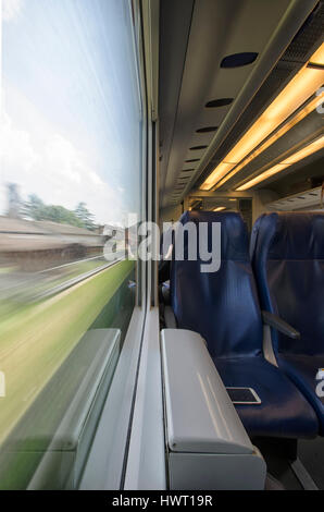 Vue du train qui semble la peinture impressionniste Banque D'Images