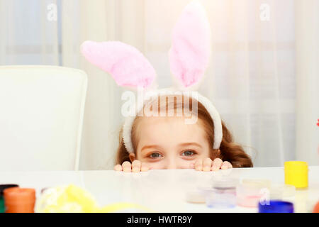 Little girl wearing Bunny Ears le jour de Pâques Banque D'Images