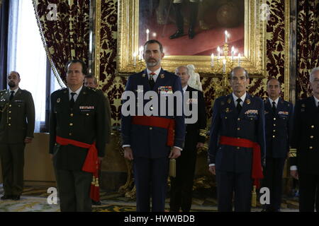 Madrid, Espagne. Mar 23, 2017. Roi d'Espagne Felipe VI au cours d'audience avec Militares au Palais de la Zarzuela à Madrid le jeudi 23 mars 2017. Gtres más información : crédit en ligne Comuniación,S.L./Alamy Live News Banque D'Images