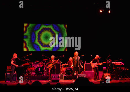 Virginia Beach, Virginia, USA. Mar 21, 2017. Les zombies que les hits des années 60 à la foule à l'SANDLER CENTER DE VIRGINIA BEACH, Virginie le 21 mars 2017. © Jeff Moore 2017 Crédit : Jeff Moore/ZUMA/Alamy Fil Live News Banque D'Images