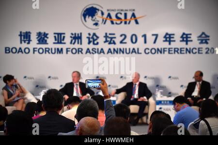 La Chine, la province de Hainan. 24Th Mar, 2017. Les délégués ont assisté à la session de "capital et contrôle' pendant le Forum de Boao pour l'Asie Conférence annuelle en 2017, le sud de la Chine, province de Hainan, 24 mars 2017. Credit : Guo Cheng/Xinhua/Alamy Live News Banque D'Images