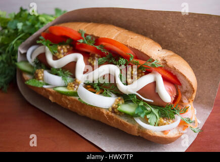 Hot Dog sur une serviette en papier Banque D'Images