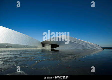 Aquarium du Danemark, également connu sous le nom de la planète bleue (Den Blå Planet) et a ouvert ses portes à l'extérieur de Copenhague Kastrup en 2013. Le top-moderne buildi Banque D'Images