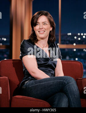 L'actrice Olivia Williams pendant un segment de 'The Late Late Show with Craig Ferguson" à CBS Television City à Los Angeles, Californie, le 20 janvier, 2009. Photo par Francis Specker Banque D'Images