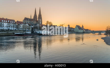 Coucher du soleil à Regensburg Banque D'Images